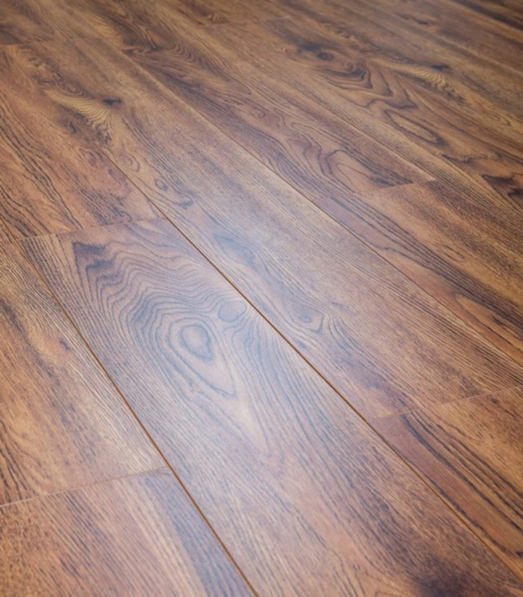 laminat-grun-holz-naturlichen-spiegel-92502-8-dub-tireno-konyachnyy-5623 Ламинат Grun Holz Naturlichen Spiegel 92502-8 Дуб Тирено Коньячный — изображение 1